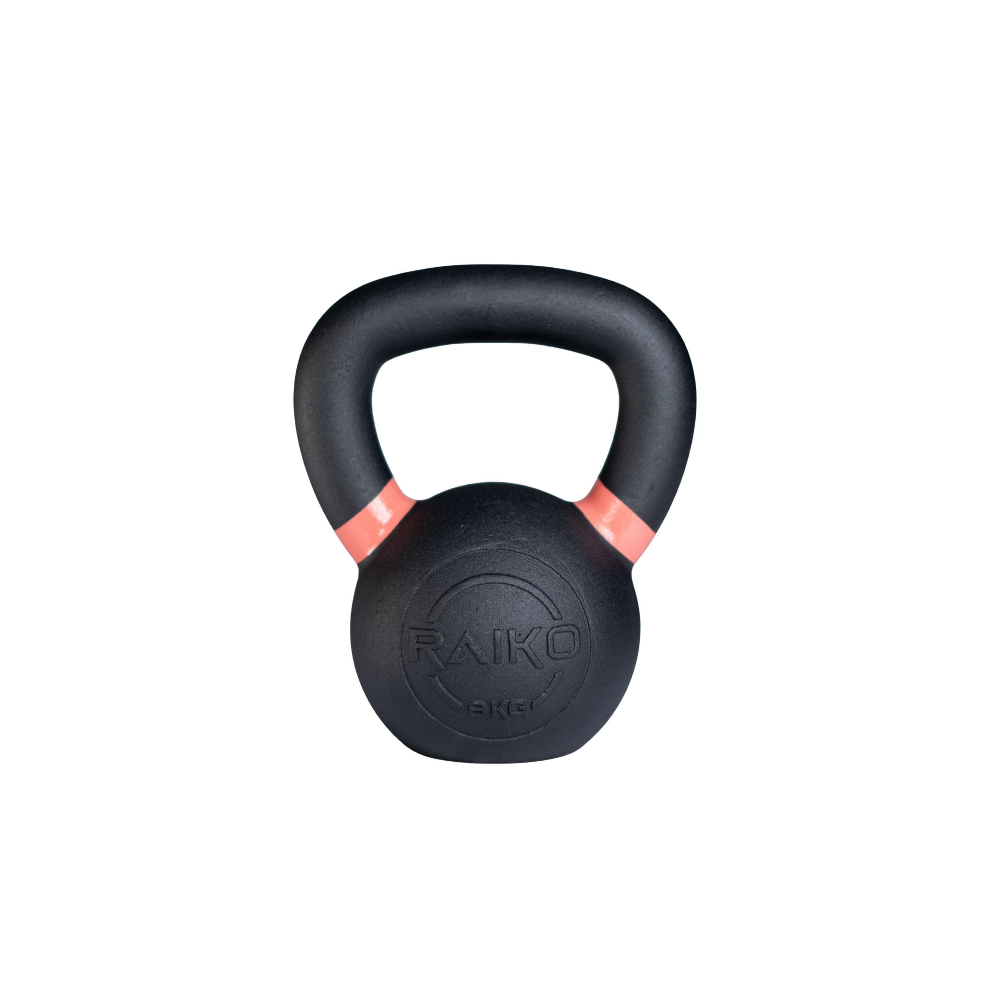 Sort kettlebell fra Raiko Sport på 8 kg med oransje markering ved håndtaket